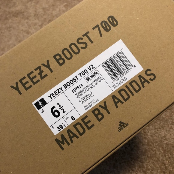 YEEZY BOOST 700 V2 Tephra Women Size US6.5 - Picture 7 of 9